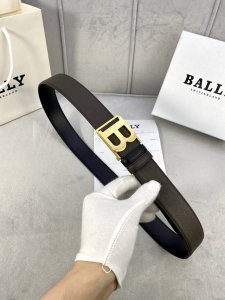特 宽度3.5Cm Bally 巴利手掌纹双面头层牛皮皮带，配有金银字母扣头该皮带可调节，且能根据需要剪裁质量保证达到修身效果