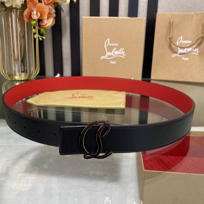 3.5宽christian Louboutin 男士ricky标志性徽标搭扣黑色腰带红色底，双面牛皮。