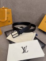 Lv 法国同步-1:1品质-专柜品级 3.5Cm原厂进口皮料，面料、走线、油边细节体现；原厂五金炉内真空并非市场It水调五金，无漏洞细节构成。