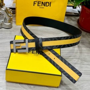 fendi 芬迪 专柜同款 宽4.0Cm 双环正反用腰带 Ff按钉搭扣 黑色Cuoio Romano皮革材质 反面面料带有烟草黄和黑色Ff图案 四方满钻金属饰面