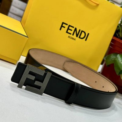 特 Fendl 芬迪宽40Mm双面原版小牛皮 搭配单钌钯电镀扣 完美的手感.油边 出众的设计.风格 高贵奢华 时尚大方 高清实拍 货真价实 品质保证 双面用