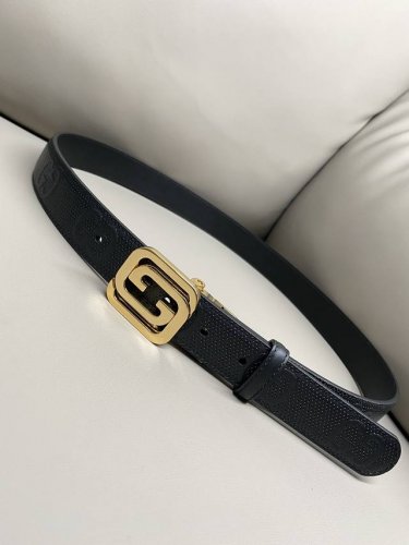 特 Gucci 古驰 3.0寬度 進口小牛皮熱壓款 方型G型扣 多色搭配多彩選擇