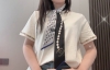 两色现货小珍珠 专柜同款！香奈儿束发带 飘带款！可当小围巾，绑头发，绑手袋，绑在手腕装饰！多功能随便你搭配！双面斜纹真丝！规格6*120！