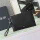 A5手拿包 黑色粒面牛皮革Cd Icon 标志 P10,000 编号:2Esca490Cdi Hoon 尺寸:26.5X17.5厘米 长X高 可收纳 A5 和美