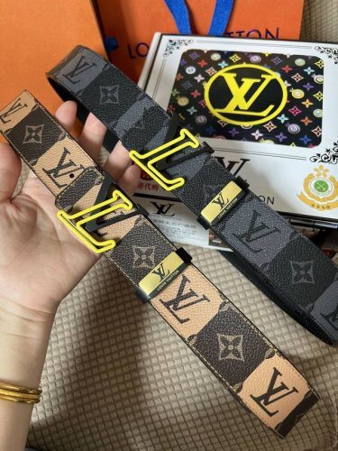 品名：Lv..路易..威登原单 材质：原单牛皮腰带 百分百头层牛皮腰带保证真皮，24K纯钢扣，专柜原单品质、做工精细，时尚大牌，送人自用首选 包装： 请认准如图
