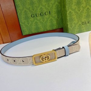 Gucci 古奇官网新款，双面原厂小牛皮搭配互扣式双g精品纯铜五金腰带，专柜规格 2.0Cm