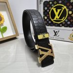 品名：Lv..路易..威登 材质：原单牛皮腰带 百分百头层牛皮腰带保证真皮，24K纯钢扣，专柜原单品质、做工精细，时尚大牌，送人自用首选 包装：