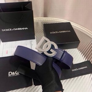 Dolce&Gabbana 小牛皮腰带，缀以个性化徽标搭扣。小牛皮腰带，搭配徽标装饰搭扣,4.0Cm
