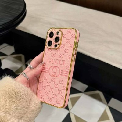 古驰Gucci电镀侧贴压纹手机壳 全包精孔手机壳 型号：为了不出现报错型号，请打开本机查看手机设置显示的型号 Iphone16系列更新 Iphone16Pro