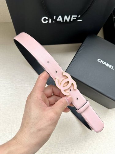 特 宽度3.0Cm Chanel 香奈儿 进口柔软小牛皮纹路清晰五金配件金 银色 金属磨胶钢扣。