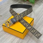 Fendl 芬迪 专柜同款 宽3.8Cm 原版定制布料 单环皮带金属孔眼扣 Ff图案布料材质 黑色皮革内衬 单钉镀钯金属配件 时尚潮流 经典系列