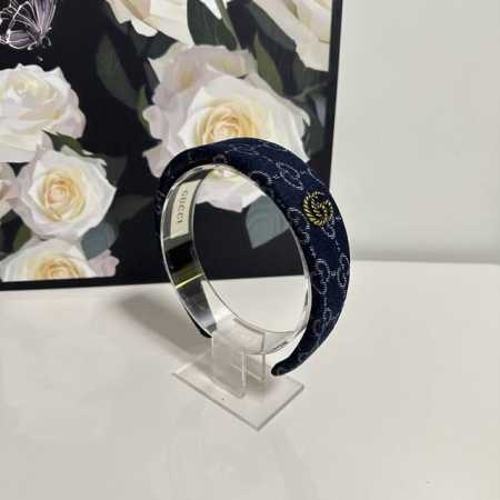 特 配专柜包装 Gucci 古驰 最新老花发箍 小仙女快入手 特殊材质 不嘞头 可盐可甜～ - 点击图像关闭