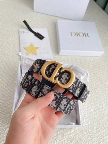 迪奥 Dior 女神百搭纺布皮带 意大利牛皮搭配花纹纺织布工艺 完美结合 今年最流行的纺布Logo图案裙带腰饰 时尚百搭 宽度3.0Cm