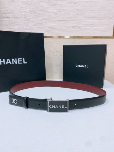 Chanel 春夏新款 小牛皮与黄铜Cc搭扣 精致细腻 光滑优雅 3.0Cm