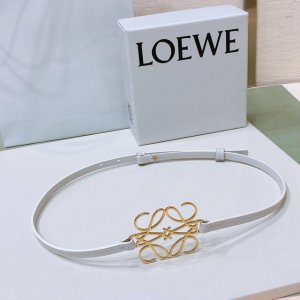 罗意威.Loewe 女士腰带官方同步，镂空金属腰带，光滑牛皮革腰带，五金4.0Cm、皮带身1.0Cm精品，正面饰有anagram牛皮革镂空装饰，实物拍摄，送礼自