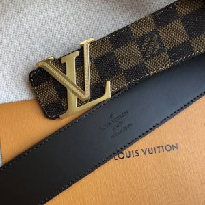 lv 代工厂p货品 4.0宽度 可验货，正品一体铸造五金，原厂皮料。