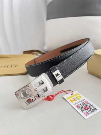 品名：巴宝莉.Burberry 腰带自动带 皮带 型号：自动扣，纯钢材质自动扣，自动带身，双面头层牛皮 材料：百分百头层牛皮，保证真皮。24K纯钢扣专柜同等质量 - 点击图像关闭