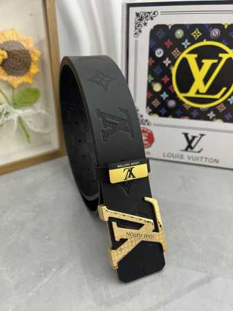 品名：Lv..路易..威登原单 材质：原单牛皮腰带 百分百头层牛皮腰带保证真皮，24K纯钢扣，专柜原单品质、做工精细，时尚大牌，送人自用首选 包装： 请认准如图 - 点击图像关闭