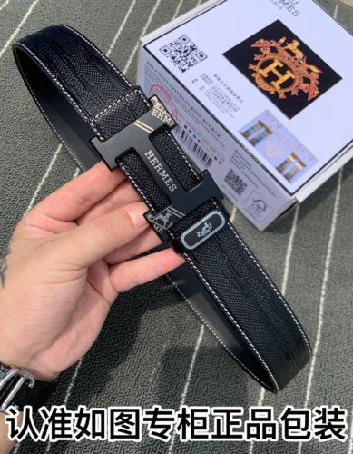 皮带：爱马仕.Hermes顶级原单 腰带：百分百进口原厂头层牛皮，保证真皮，24K纯钢扣双面可用专柜同等质量， 送人自用首选包装： 请认准如图专柜包装，赠送打孔