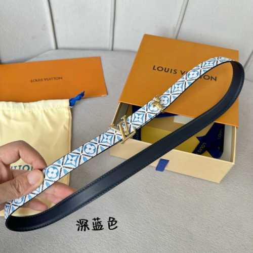 寬：20Mm 驢家新品 特別限定女士腰帶 皮帶採用雙面設計 帶身帆布面襯托荔枝紋牛皮 全新搭扣以金色金屬打造 末端則以金色花卉圖案完美點綴. 多色選