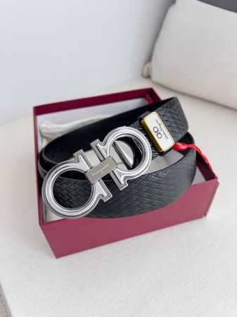 品名：菲拉格慕.Ferrgamo腰带 皮带 原单 型号：挂扣，纯铜材质经典挂扣，实物拍摄，头层牛皮 材料：百分百头层牛皮，保证真皮。纯铜材质，真空电镀永不掉色， - 点击图像关闭