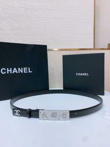 p210 chanel经典双C皮带腰带 新款Logo扣搭配进口胎牛皮皮带身，质感满分，简直身春日里的点睛之笔，宽2.0Cm