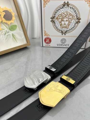 品名：Versace.范思哲 自动带 材质：原单牛皮腰带 百分百头层牛皮腰带保证真皮，24K纯钢扣，专柜原单品质、做工精细，时尚大牌，送人自用首选 包装： 请认