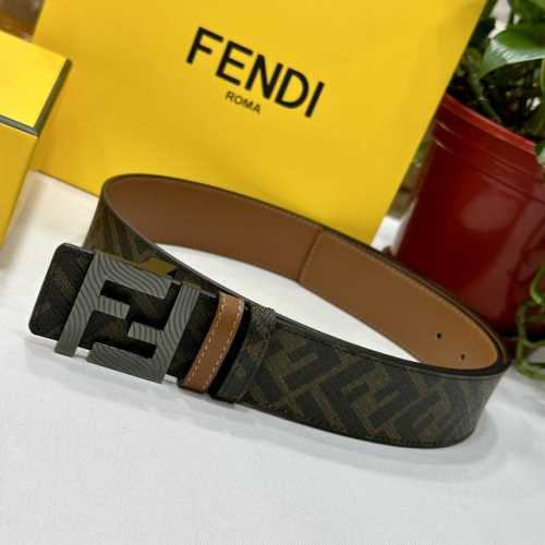 特 Fendi芬迪专柜同款 宽4.0Cm 双环正反用腰带 Ff按钉搭扣 土黄Cuoio Romano皮革材质 反面面料带有烟草黄和黑色Ff图案 四方金属饰面 时