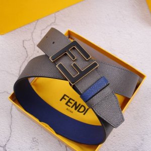 特 P200 Fendl 芬迪 新款上市 宽38Mm双面原版小牛皮 搭配单钌钯双层Ff电镀扣 完美的手感.油边 出众的设计.风格 高贵奢华 时尚大方 高清实拍