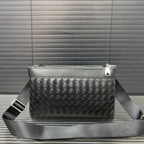Bottega Veneta 葆蝶家 二合一手工编织男士腰包 单肩包 斜挎包 经典百搭 实物拍摄 原厂原版面料 配送防尘袋 25 X 17 Cm。