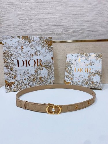 Dior Montaigne Jolie Belt 光滑小牛皮和白色树脂珍珠 饰有*Christian Dior*标志 羊皮菱格腰带2.0Cm