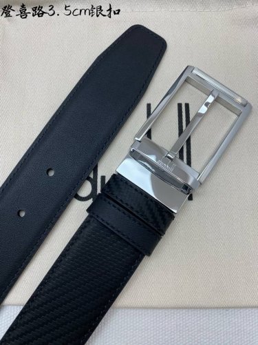 登喜路是英国历史悠久的奢侈品牌，其皮带以精湛工艺、高品质材料和经典设计著称在男士奢侈品领域享有很高声誉，适合商务和休闲、自动系列