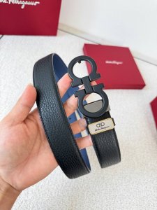 品名：菲拉格慕.Ferrgamo腰带 皮带 原单 型号：挂扣，纯铜材质经典挂扣，实物拍摄，头层牛皮 材料：百分百头层牛皮，保证真皮。纯铜材质，真空电镀永不掉色，