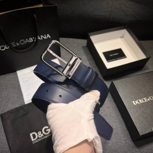 特 Dg， 杜嘉班纳 新款 宽3.5Cm高级定制款男士皮带 鸵鸟纹 双面头层牛皮，真材实料 很有质感 时尚经典不失风范 可自行裁剪 ！