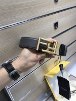 配送专柜包装 打孔针 特批p 新款 Fd 宽35 Mm 标志造型皮带，拉丝ff尾夹扣转式带扣，进口小牛皮搭配经典原版荔枝纹，支持nfc 芯片 ，镀金表面金属制品