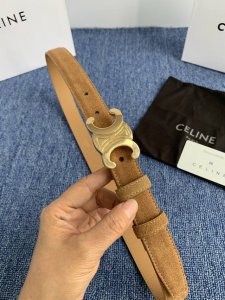 品牌 赛琳女带 No.55085 2.5Cm 描述 双面原版皮不可调节式皮带，小牛皮材质，配有钯金色和银色钢金属扣 牛皮材质 意大利制造 腰带为意大利尺寸 DD