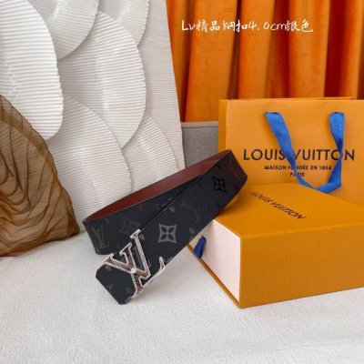 特 Lv㊣ 经典原单品质，面经典印花配原版平纹底，搭配原单精品扣，精工制作，细节看图，实物拍摄，高端奢华，宽度4.0cm