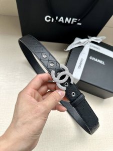 特 宽度3.0Cm Chanel香奈儿简约时尚潮流百搭平滑扣施洛华水晶满钻金属钢扣、牛皮皮带女款 此腰带多色可选！