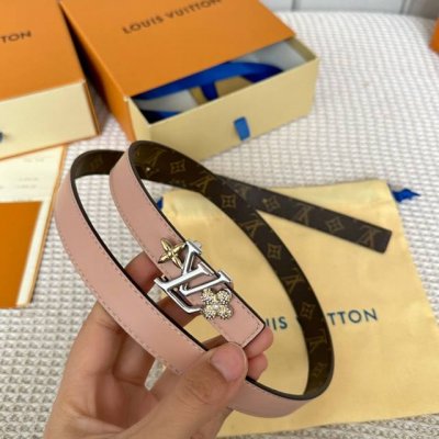 驢家新品 Ss24特別限定女士腰帶 寬度2Cm 訂製經典料襯托柔軟小牛皮底 全新開模標誌性水晶鑽石搭扣 多色選