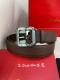 特 卡地亚针扣式皮带，Cartier标志。黑色与棕色牛皮双面皮带，浮雕“Cartier”标志。尺寸：宽35毫米 可调节