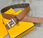 Fendi 芬迪 专柜同款 宽4.0Cm 双环正反用腰带 Ff按钉搭扣 土黄色Cuoio Romano皮革材质 反面面料带有烟草黄和黑色Ff图案 黑色珐琅金属饰