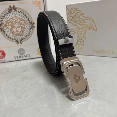 品名：Versace.范思哲 自动带 材质：原单牛皮腰带 百分百头层牛皮腰带保证真皮，24K纯钢扣，专柜原单品质、做工精细，时尚大牌，送人自用首选 包装： 请认 - 点击图像关闭