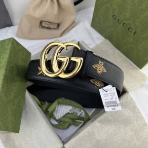 古奇，宽3.8Cm。最新原单意大利进口，Gucci复古标识出自80年代印花，搭配织纹背景，浮雕装饰金属搭扣，条条精美无瑕疵，原厂复刻，做工精细，搭配最新专柜方形