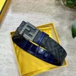 Fendi 芬迪 专柜同款 宽4.0Cm 双环正反用腰带 Ff按钉搭扣 兰色Cuoio Romano皮革材质 反面面料带有烟草黄和黑色Ff图案 四方金属饰面 时