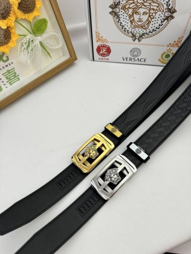 品名：Versace.范思哲 自动带 材质：原单牛皮腰带 百分百头层牛皮腰带保证真皮，24K纯钢扣，专柜原单品质、做工精细，时尚大牌，送人自用首选 包装： 请认