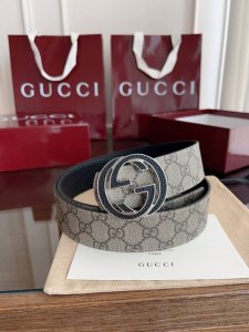 绝美Gucci 双G扣男士新款腰帶 專櫃同步 寬4厘米 帶身帆布咖老花-拼進口荔枝紋黑色 精緻真空電鍍雙G鋼扣 雙面可用