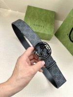 宽度3.8Cm Gucci Gg Supreme帆布腰带，饰以互扣式双 G 带扣。腰带为意大利尺寸， 黑色 蓝色 米色 乌木色 Gg Supreme帆布，采用环