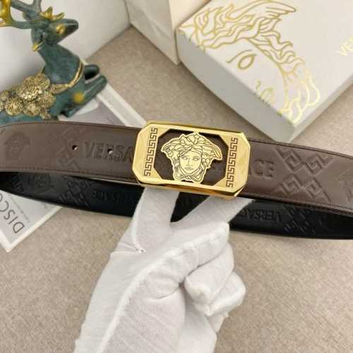 范思哲 特种皮腰带系列 ，原厂五金精品不锈钢扣，手感柔软舒适 宽3.8Cm。