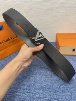 louis Vuitton 经典原单品质，荔枝纹压花搭配原版皮底，原单精品挂扣，精工制作，细节看图，实物拍摄，高端奢华，宽度4.0Cm