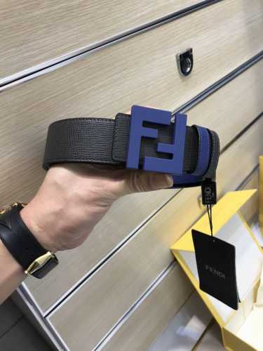 特P210 配送专柜包装 打孔针 新款 Fd 宽38Mm 支持Nfc 芯片扫描，标志造型宽皮带，原版立体双层沙黑色铆钉扣，进口原版手掌纹配制小牛皮制成，镀金表面